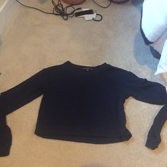 brandy Melville-navy long sleeve - Picture 2 of 3